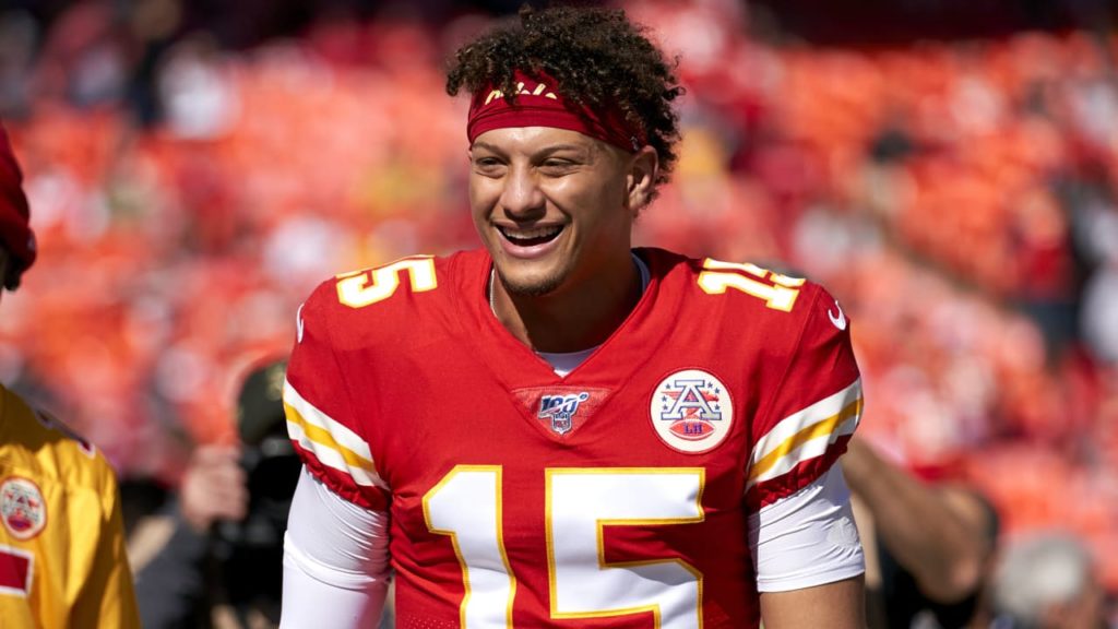 Patrick Mahomes' foundation to provide scholarships to families of US ...