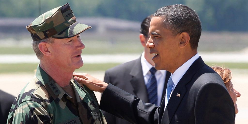 Obama Thanked Navy SEAL McRaven For Overseeing The Bin Laden Raid By ...